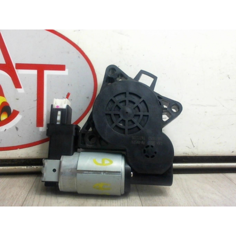 Mot. leve vitre arriere gauche MAZDA MAZDA 6 I d’occasion