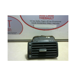 Aerateur tableau de bord avant gauche TOYOTA COROLLA VERSO II PHASE 1 d’occasion