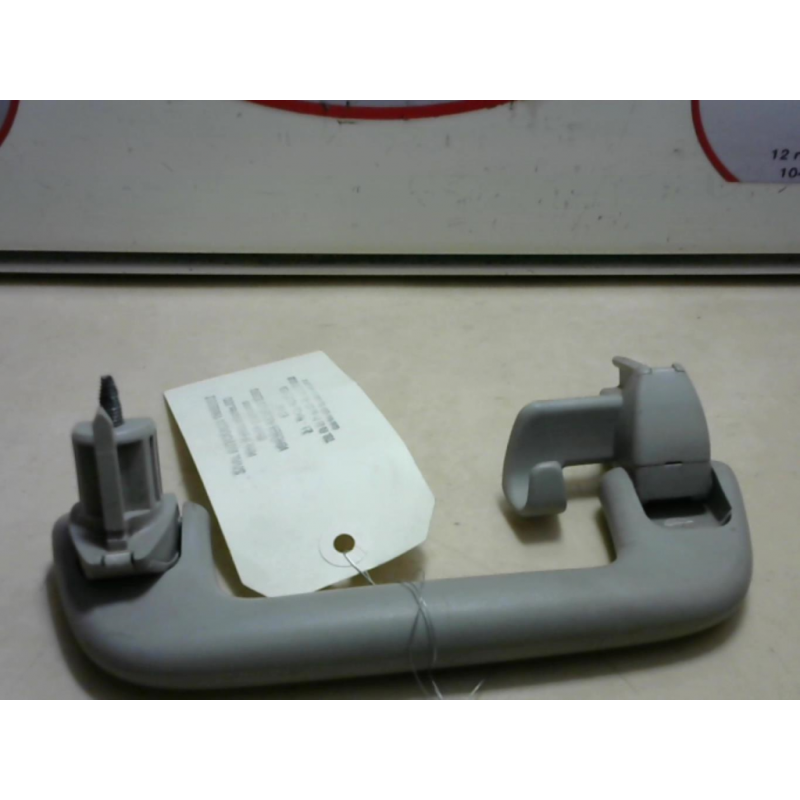 Poignee de maintien arriere gauche TOYOTA COROLLA VERSO II PHASE 1 d’occasion