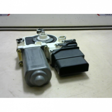 Mot. leve vitre arriere droit VOLKSWAGEN GOLF IV d’occasion