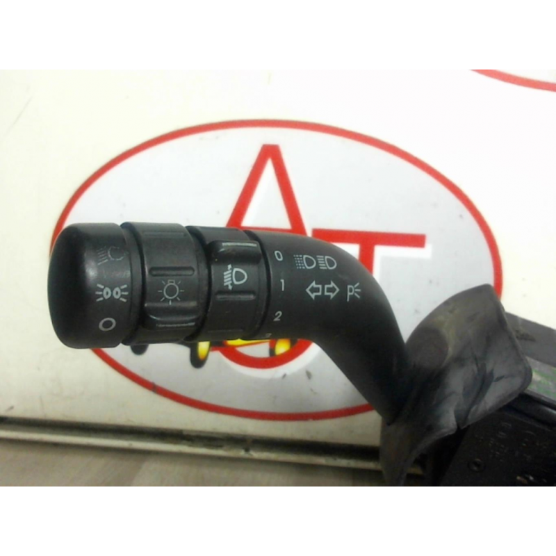 Com (Bloc Contacteur Tournant+Commodo Essuie Glace+Commodo Phare) VOLKSWAGEN FOX d’occasion