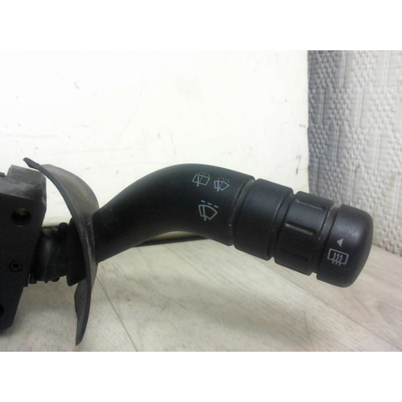Com (Bloc Contacteur Tournant+Commodo Essuie Glace+Commodo Phare) VOLKSWAGEN FOX d’occasion