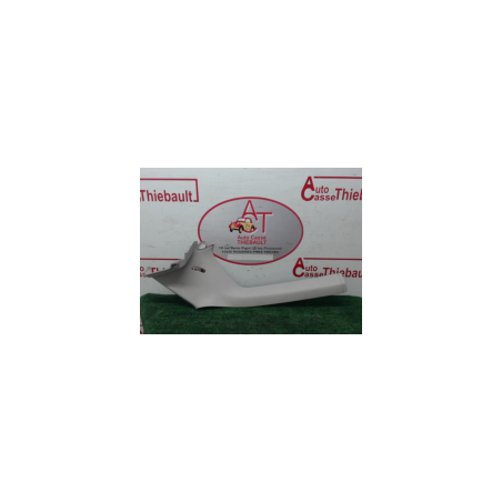 Garniture laterale arriere droite VOLKSWAGEN FOX d’occasion