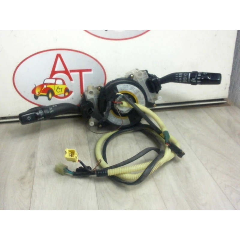 Com (Bloc Contacteur Tournant+Commodo Essuie Glace+Commodo Phare) RENAULT  d’occasion