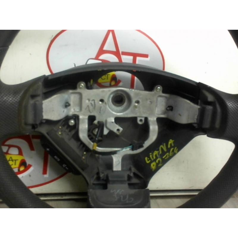 Volant SUZUKI LIANA d’occasion