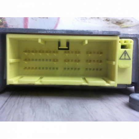 Boitier air bag TOYOTA COROLLA VERSO II PHASE 1 d’occasion