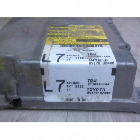 Boitier air bag TOYOTA COROLLA VERSO II PHASE 1 d’occasion