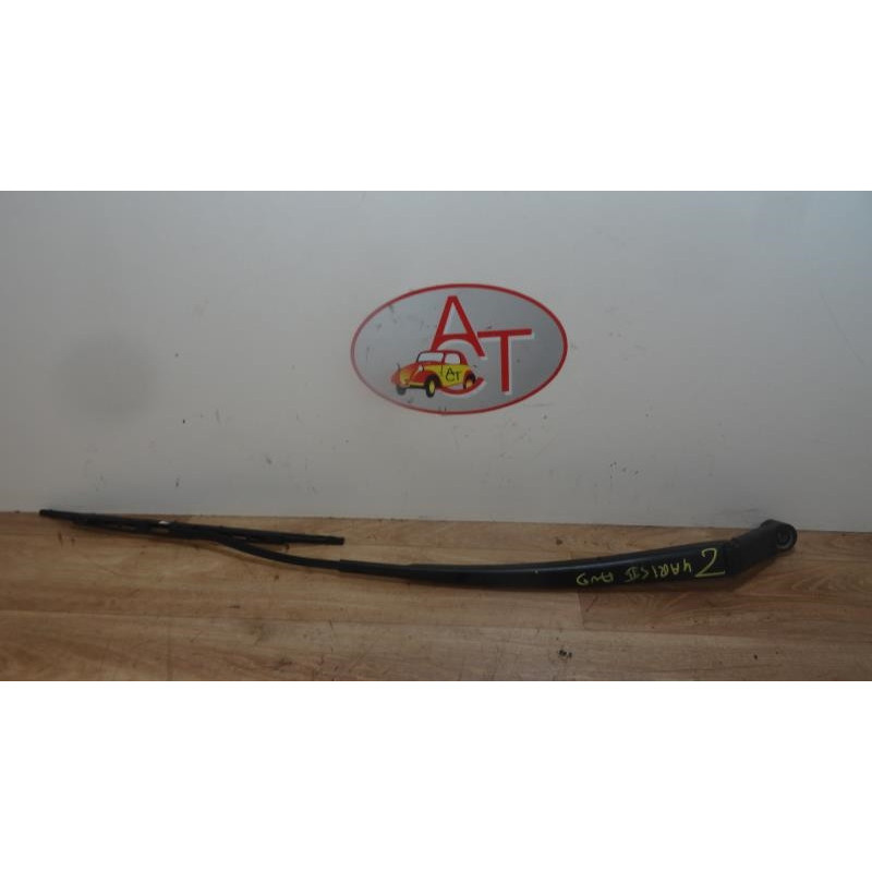 Bras inferieur avant gauche TOYOTA YARIS II PHASE 1 d’occasion