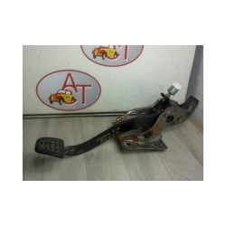 Pedalier de frein TOYOTA COROLLA VERSO II PHASE 1 d’occasion