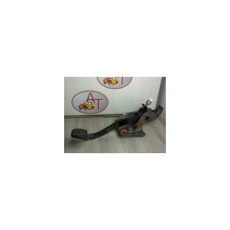 Pedalier de frein TOYOTA COROLLA VERSO II PHASE 1 d’occasion