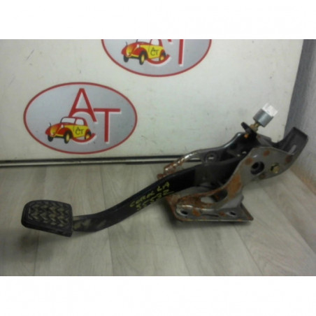Pedalier de frein TOYOTA COROLLA VERSO II PHASE 1 d’occasion