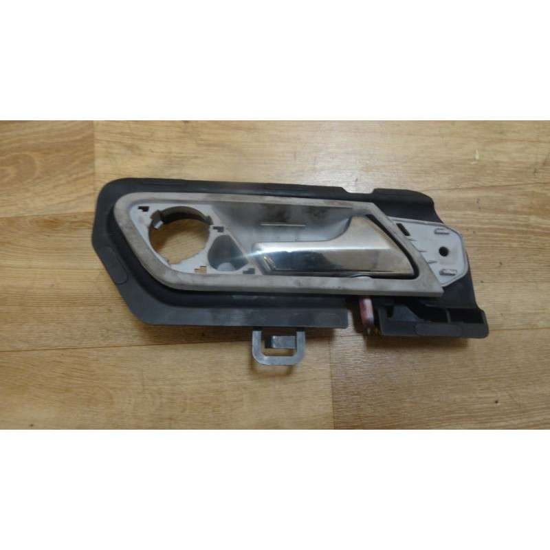 Poignee interieur arriere droit MERCEDES CLASSE R (251) PHASE 1 d’occasion