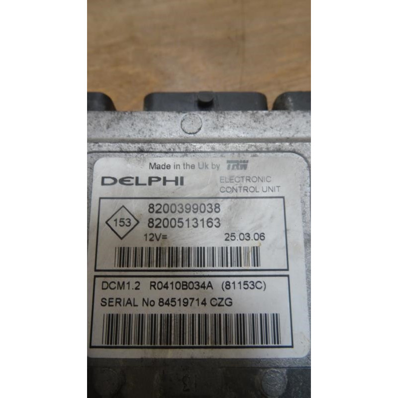 Calculateur RENAULT CLIO III PHASE 1 d’occasion