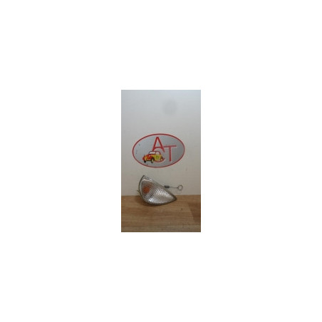 Optique avant secondaire droit (feux)(clignotant) FIAT SEICENTO d’occasion