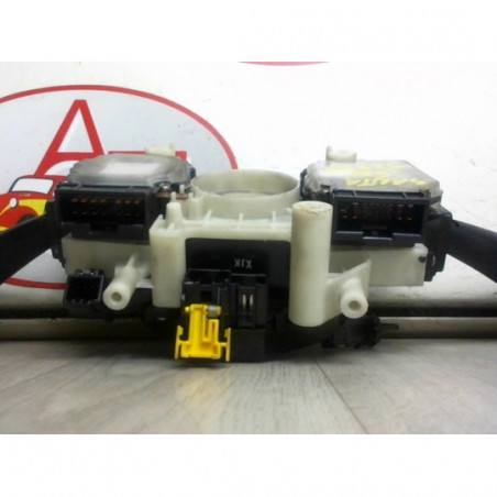 Com (Bloc Contacteur Tournant+Commodo Essuie Glace+Commodo Phare) HYUNDAI SANTA FE I PHASE 1 d’occasion