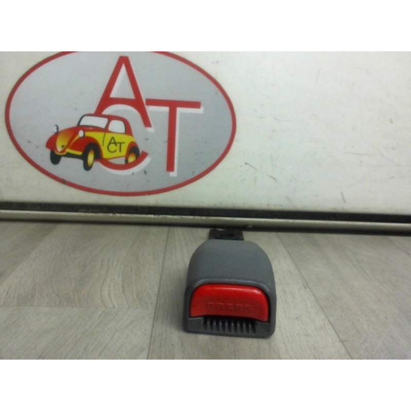 Attache ceinture avant droit HYUNDAI SANTA FE I PHASE 1 d’occasion