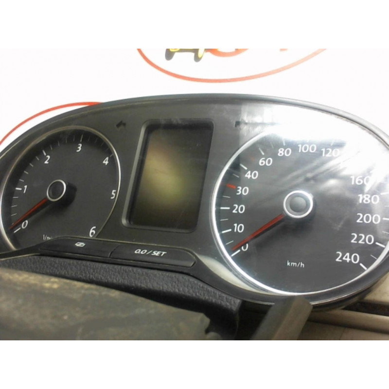 Compteur VOLKSWAGEN POLO V (6R/6C) PHASE 1 d’occasion