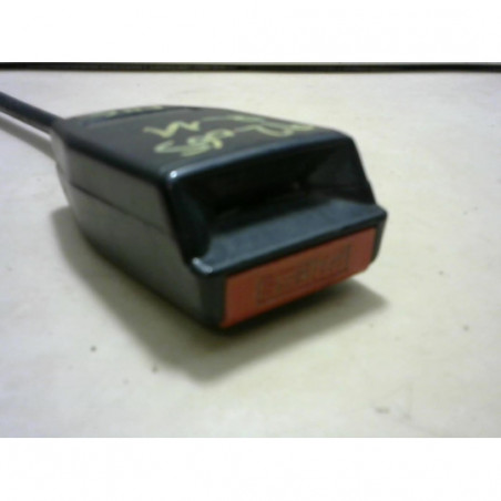 Attache ceinture avant gauche RENAULT R11 d’occasion