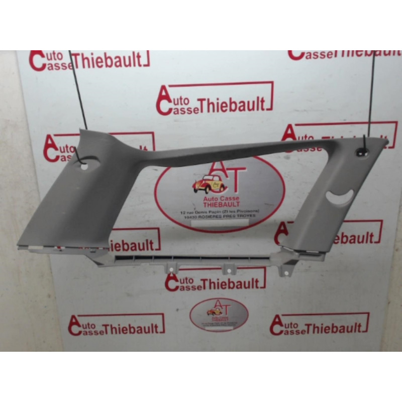 Garniture laterale arriere gauche MITSUBISHI GRANDIS d’occasion