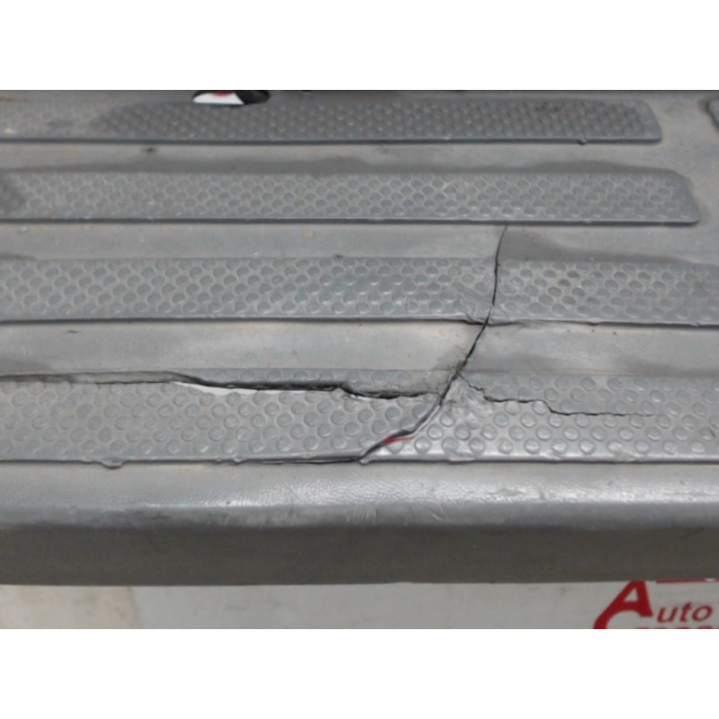 Marche pieds MERCEDES SPRINTER (901-905) CHASSIS CABINE d’occasion