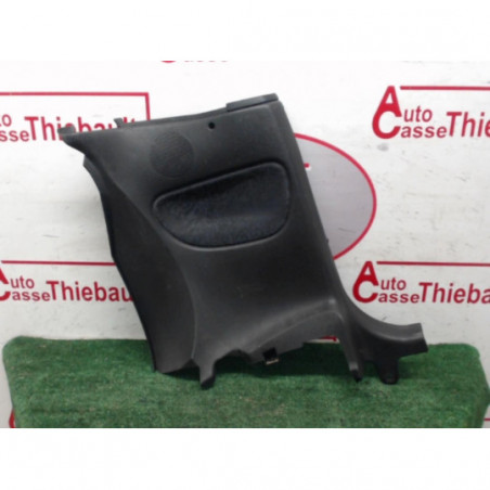 Garniture laterale arriere gauche PEUGEOT 206 CC d’occasion