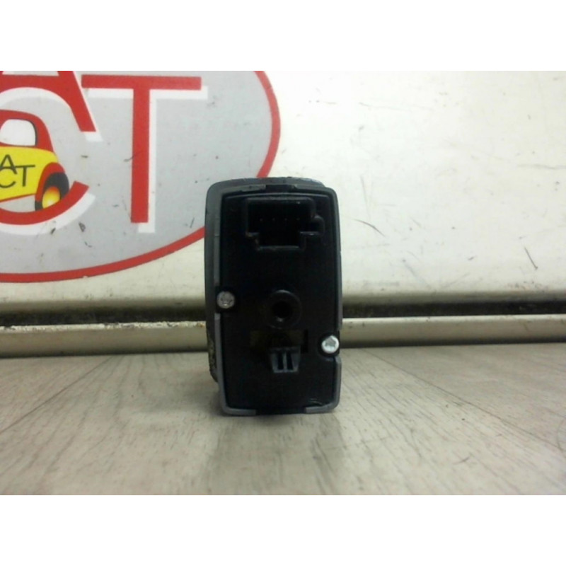 Interrupteur de leve vitre arriere droit MERCEDES CLASSE R (251) PHASE 1 d’occasion