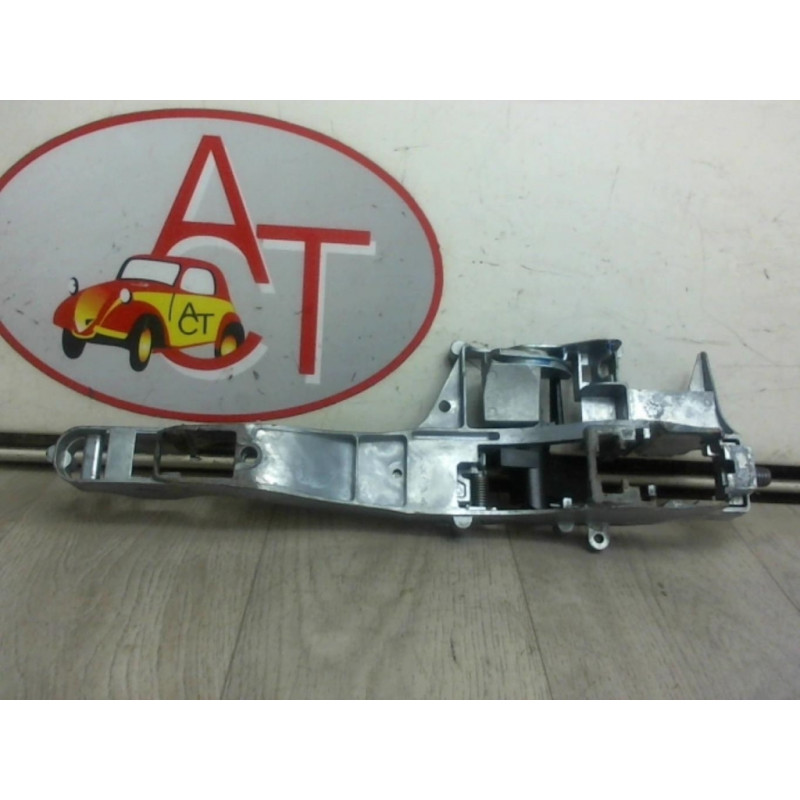 Support poignee porte avant gauche PEUGEOT 207 PHASE 2 d’occasion
