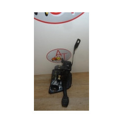 Pedalier de frein RENAULT R11 d’occasion
