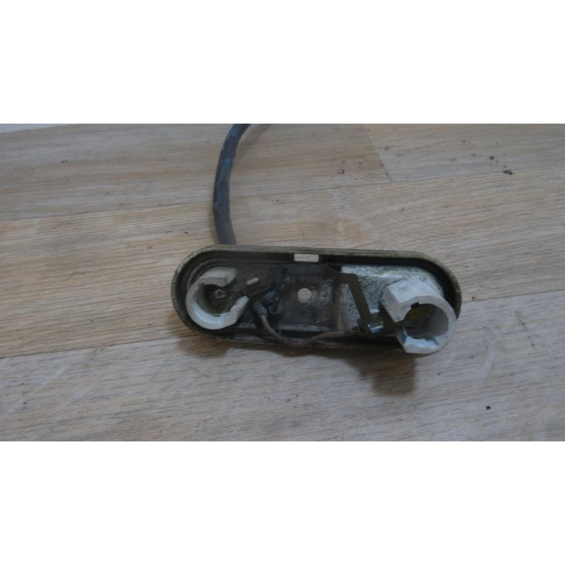 Platine avant secondaire gauche (feux)(clignotant) RENAULT R6 d’occasion