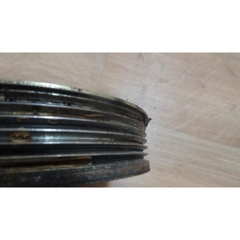 Poulie damper RENAULT MEGANE I COUPE PHASE 2 d’occasion