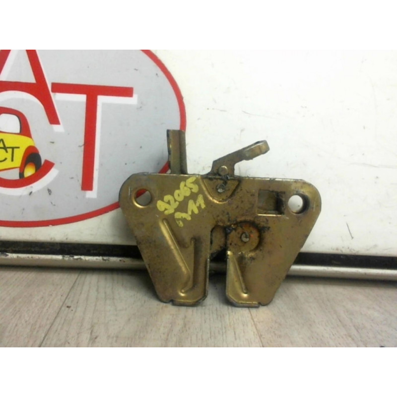Serrure de capot RENAULT R11 d’occasion