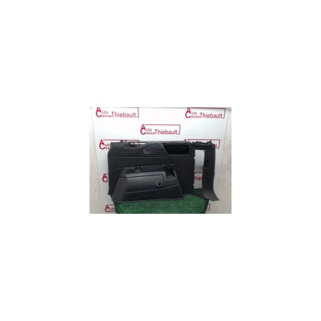 Garniture laterale arriere droite FIAT ULYSSE II PHASE 1 d’occasion