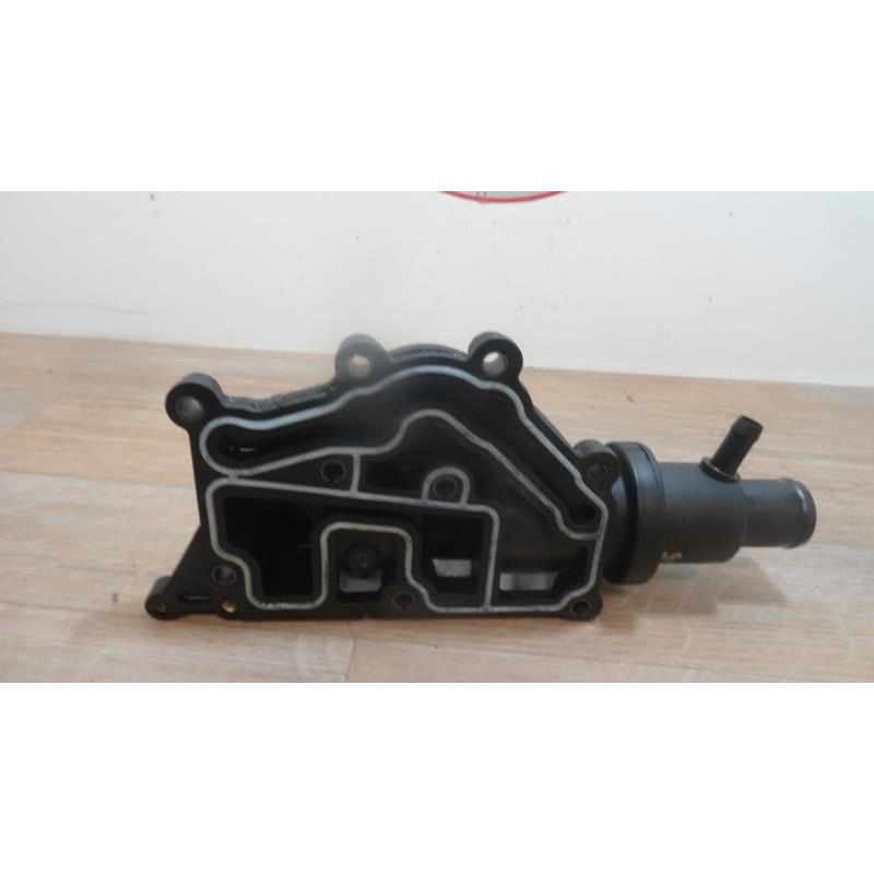 Boitier eau RENAULT CLIO II PHASE 3 d’occasion