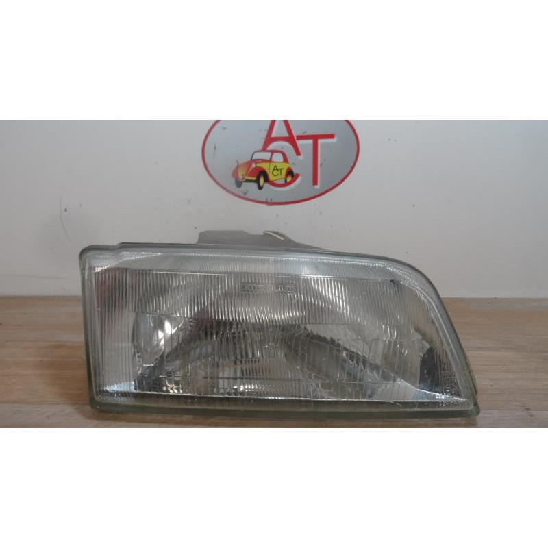 Optique avant principal droit (feux)(phare) CITROEN ZX d’occasion