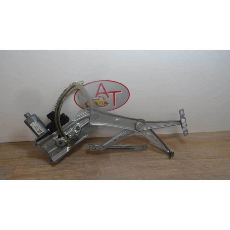 Leve vitre electrique avant droit OPEL ZAFIRA (B) PHASE 1 d’occasion