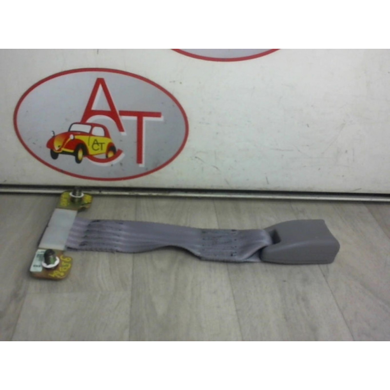 Attache ceinture arriere gauche MAZDA  d’occasion
