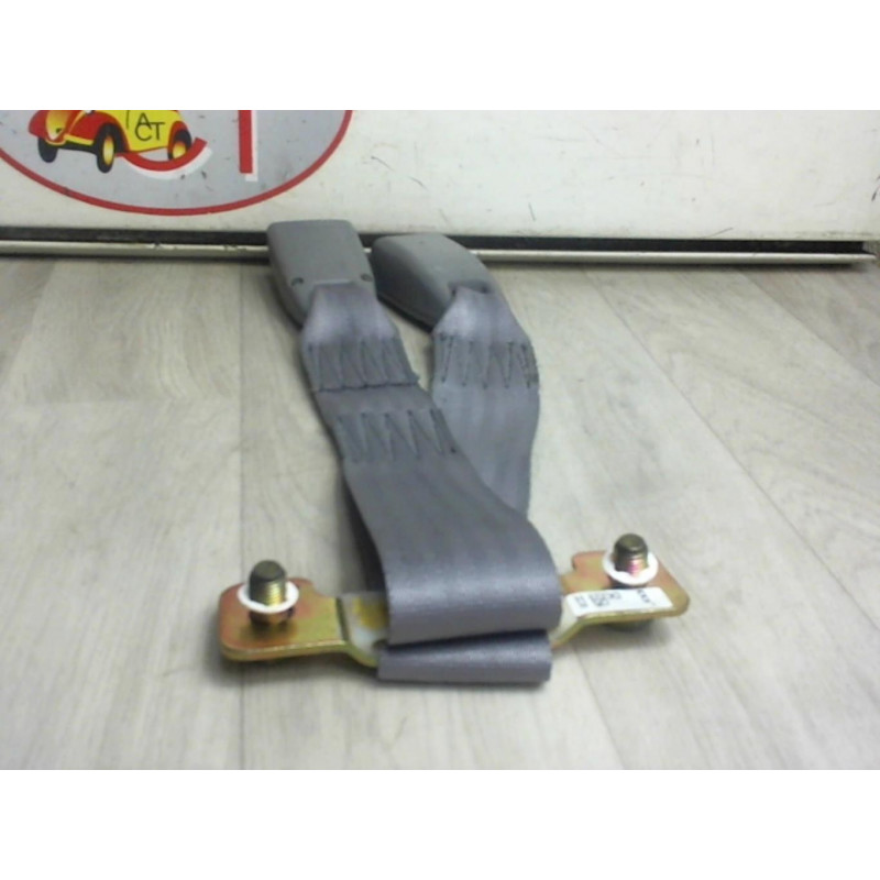 Attache ceinture arriere droit MAZDA  d’occasion