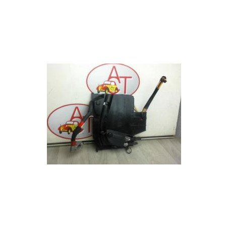 Porte fusible FORD FOCUS III d’occasion