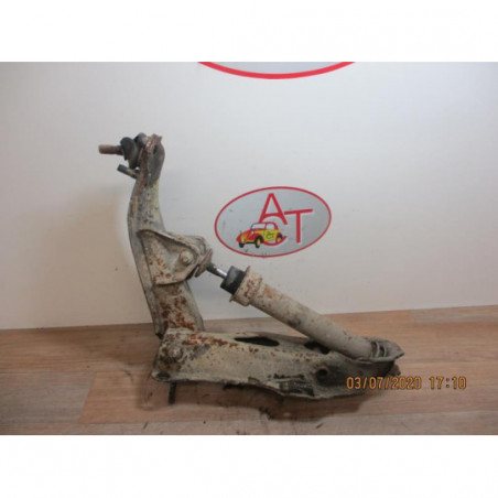 Bras inferieur avant droit RENAULT R6 d’occasion