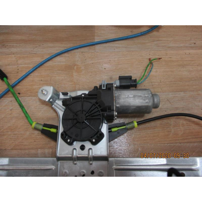 Leve vitre electrique avant droit CITROEN C3 PICASSO PHASE 2 d’occasion