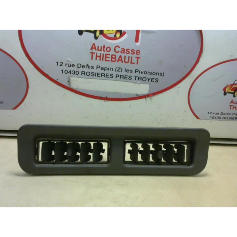 Aerateur tableau de bord HYUNDAI H1 FOURGON d’occasion