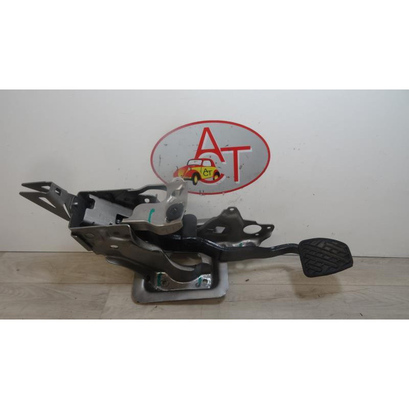 Pedalier de frein NISSAN MICRA IV PHASE 1 d’occasion