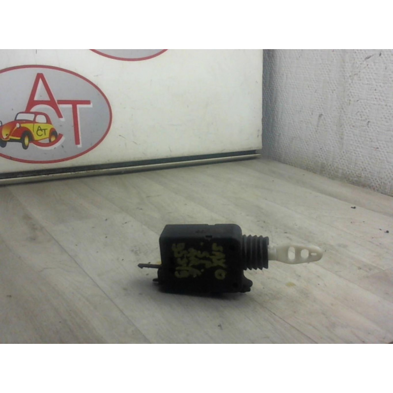 Fermeture centralisee arriere gauche NISSAN MICRA IV PHASE 1 d’occasion