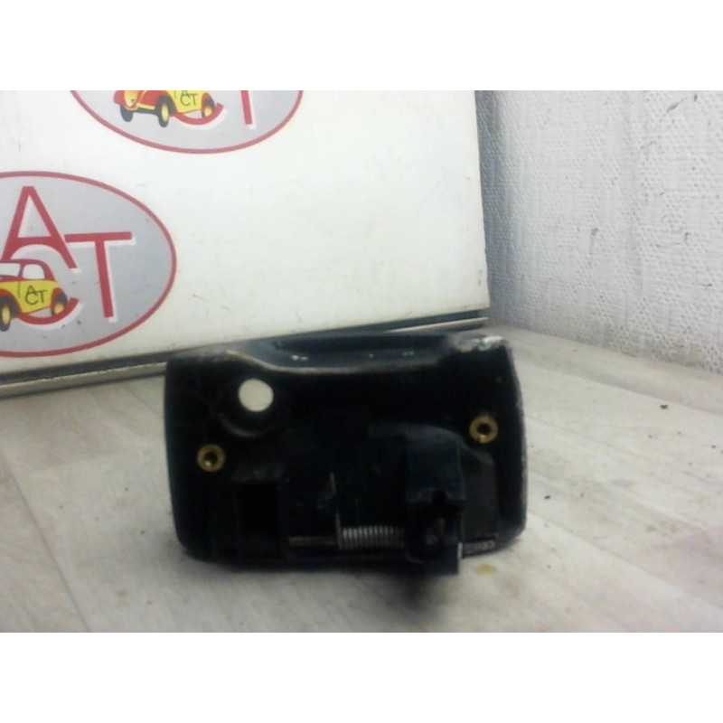 Poignee porte laterale droit RENAULT KANGOO I d’occasion
