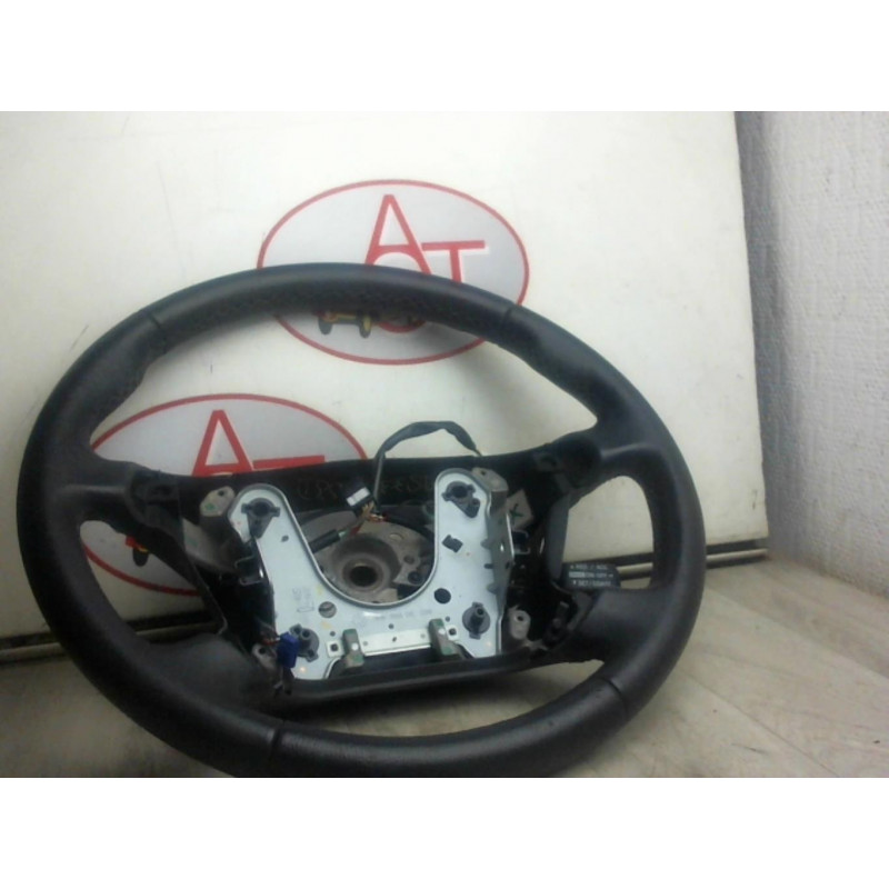 Volant TOYOTA AVENSIS II d’occasion