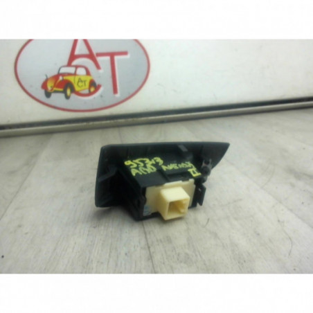 Interrupteur de leve vitre arriere droit TOYOTA AVENSIS II d’occasion