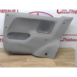 Garniture laterale arriere droite LAND ROVER  d’occasion