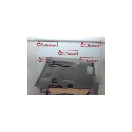 Garniture laterale arriere droite MITSUBISHI GRANDIS d’occasion