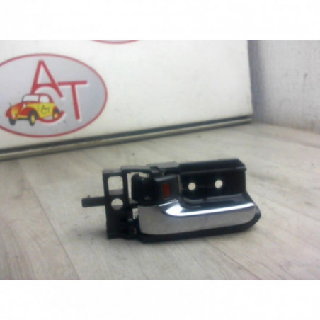 Poignee interieur avant gauche TOYOTA AVENSIS II d’occasion