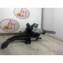Pedalier d'embrayage FORD FOCUS III d’occasion